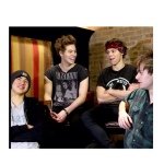 5SOS - @luke_sweater - Instagram