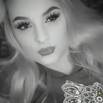 Luna Baker - @lightweightloux - Instagram