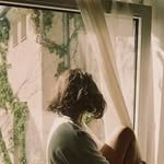 Lu - @_lunabennett - Instagram