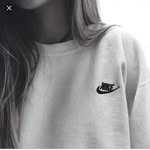Luna Berger - @luna.berger281 - Instagram