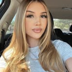 Luna Brooks - Facebook
