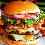 Luna_Burger - @luna_burger20 - Instagram