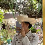 Luna Flores - @halondraflores - Instagram