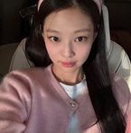 Luna Kim - Facebook