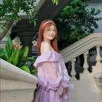 Luna Le - Facebook
