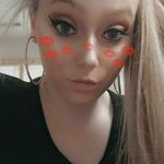 luna lips - @lucyloucucks - Instagram