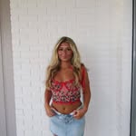 Luna McClain - @ikosidodekahedron123 - Instagram