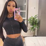 Luna Moore - Facebook