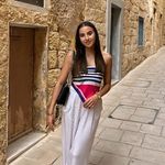Lúna Serrano - @luna_srn - Instagram