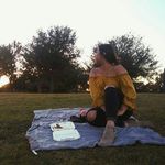 @lupe_avalos - @kpicsnow - Instagram
