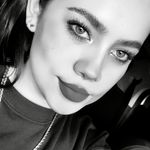 Luz Portillo - @luzportillo.21 - Instagram