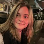Lydia Cross - @cydialross - Instagram