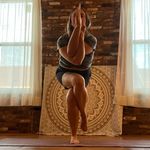 Lydia Wade - @lydia_loves_yoga - Instagram