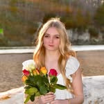 Lydia Walton - @lydsw3267 - Instagram