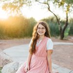 Lydia Wise - @buttonwise16 - Instagram