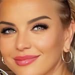 Lynda Satouh - @lynday_satouh - Instagram