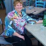 Lyn Farrell - @lynfarrell3 - Instagram