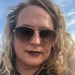 Lyn Fleming - @tryshlynn - Instagram