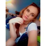 Lynann Bennett - @lynannmanicc - Instagram