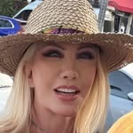 Lynda Meyer-Whitehead - @blondie.luvs.bling - Instagram