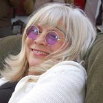 Lynda Ray - @cosmicclues - Instagram