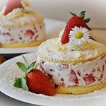 Lynda Rice - @specialcakesforalloccasions_cw - Instagram
