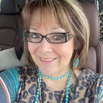 Lynda Brown - @lyndascheergear - Instagram