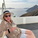 Lynda Wright - @lulynski - Instagram