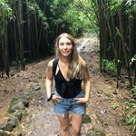 Lyndsey Simpson - @linziidawn - Instagram