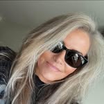 Lynette Steele - @chicksinger80s - Instagram