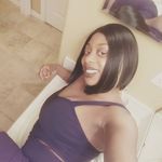 Lynette Wells - @lynette.wells.737 - Instagram
