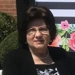 Lynn Arrington - @lynnshouse206 - Instagram