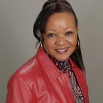 CHERYL LYNN BOSWELL - @i_find_homes - Instagram