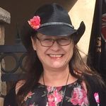 Lynn Marie Greaves - @lynnmariegreaves - Instagram