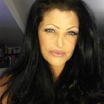 Shelly Lynn Halliday - @shellynn12021 - Instagram