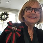 Lynn Foster Kasper - @lynniethek - Instagram