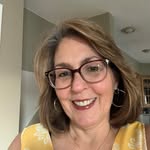 Lynn Levasseur - @fluffyfrenchie - Instagram