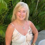 Lynn Morton - @lynnie481 - Instagram