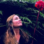 Lynn Pease - @lynn.pease - Instagram