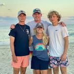 Lynn Robertson - @lynn.robertson.940 - Instagram