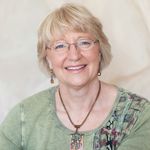 Lynn Schuster - @animalspirittalker - Instagram