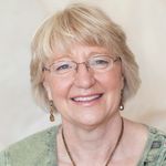 Lynn Schuster - @lynnschusterdesigns - Instagram