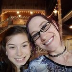 Lynn South - @auntievscrochets - Instagram