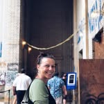 Lynn Sterling - @sterlingestatesales - Instagram