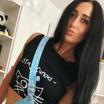 Lynn Sunday - @its_your_gal_lynn - Instagram