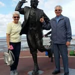 Lynn Worrall - @dollywood75 - Instagram