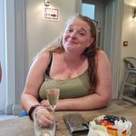 Lynne Lowry - @lynne_is_crafty - Instagram