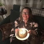 Lynne Hanlon McKnight - @lynneelou89 - Instagram
