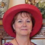Lynne Maloney - @momsnuts24 - Instagram