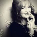 Lynne Moss - @lynnemoss153 - Instagram